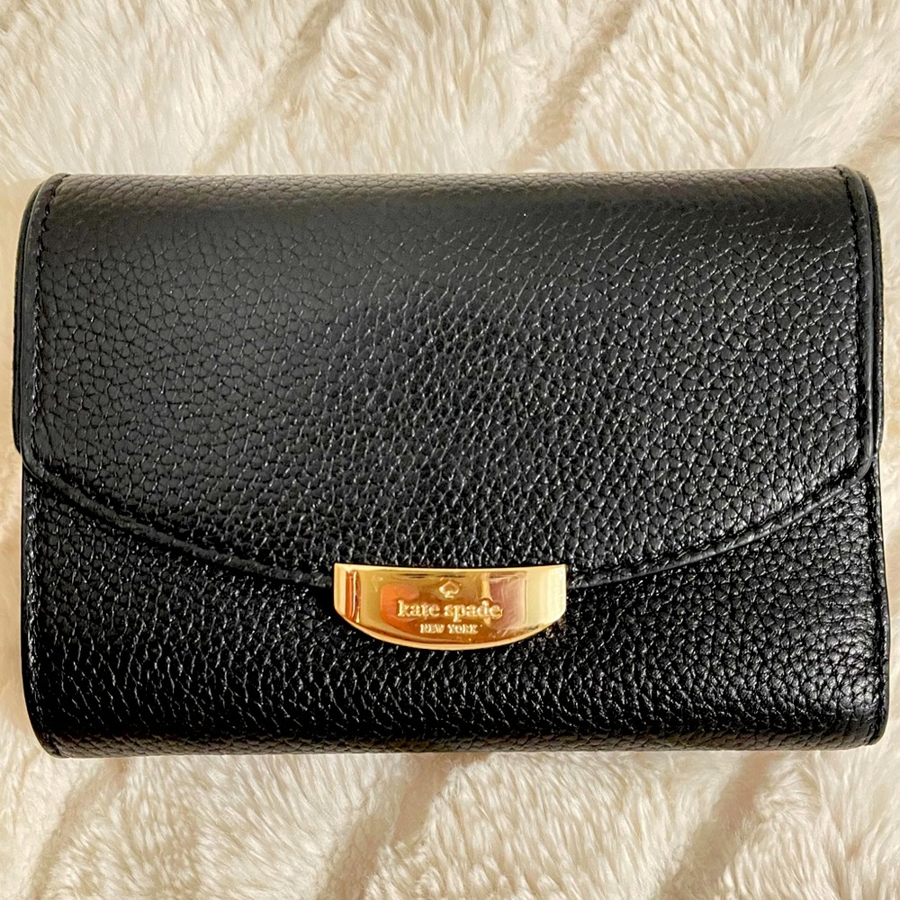 [SOLD] Kate Spade small trifold wallet